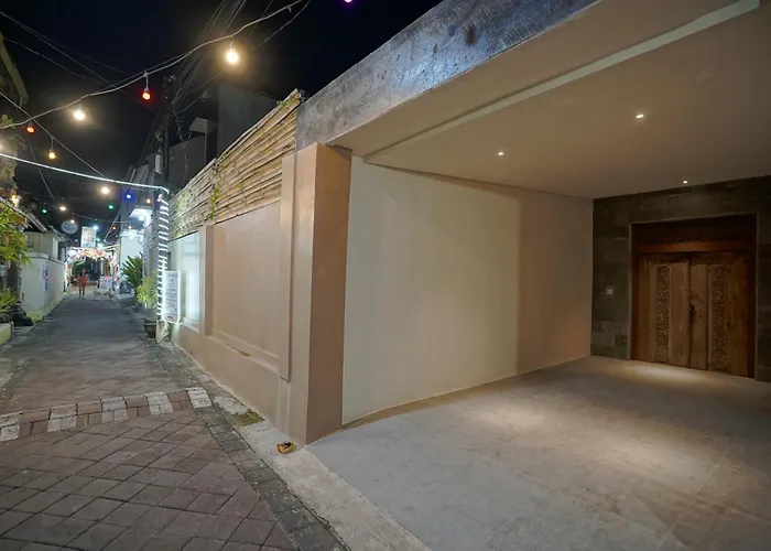Villa Juan Legian *