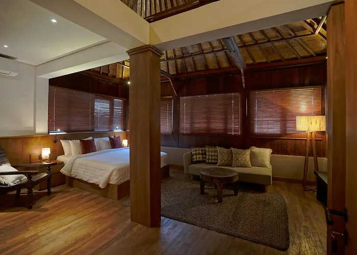 Villa Juan Legian *