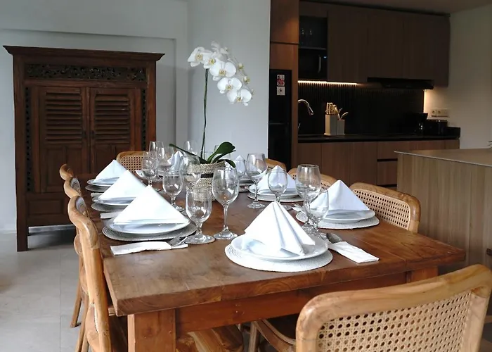 Villa Juan Legian *